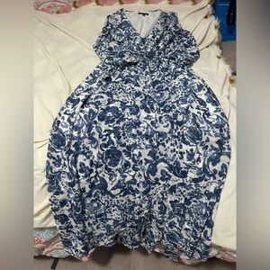 INC International Concepts Blue and White Long Sleeve Maxi Dress 10